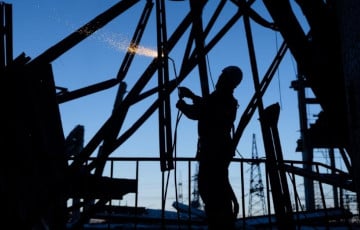 WSJ поразил мир репортажем о буднях украинских «героев за кулисами»