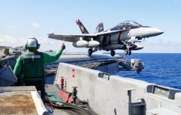 The Telegraph: Трамп накіроўвае эскадрыллю знішчальнікаў, каб «урвацца» ў Іран