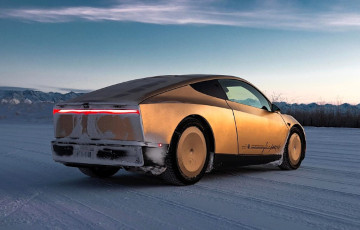 Tesla собрала первое роботакси Cybercab без руля и педалей