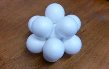 Искусственный интеллект решил спор Ньютона