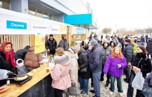 Минчане выстроились в огромную очередь