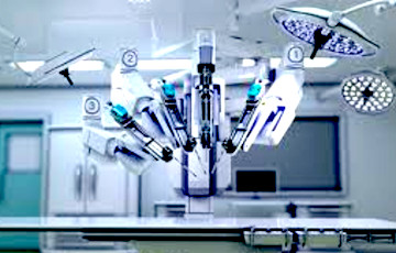 У Мінску жанчыне правялі рэзекцыю печані з дапамогай робата