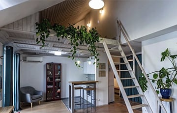 В минском доме-«колодце» продают необычную квартиру