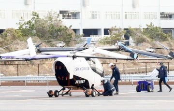 У Токіё ўпершыню ўзнялі ў паветра беспілотны «лятаючы аўтамабіль»