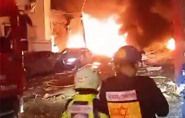 Иранская ракета попала в жилой район в Тель-Авиве