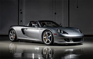 В Майами на продажу выставили культовый суперкар Porsche с пробегом 1000 км
