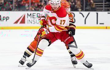 Белорусы в НХЛ: Шарангович забросил шайбу, Левшунов заработал 20-й ассист