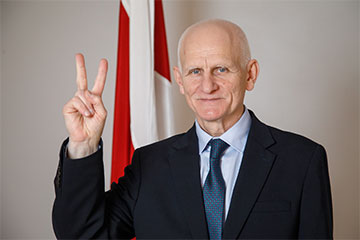 Алесь Беляцкий: Санкции нельзя ослаблять