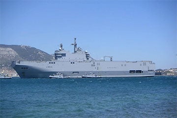 Францыя накіравала ў Міжземнае мора верталётаносец