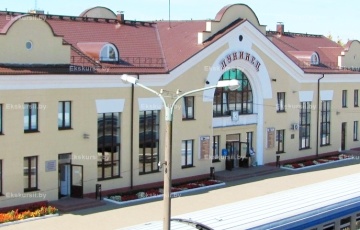 У Лунінецкім раёне мужчына разграміў кафэ з-за перарванай песні