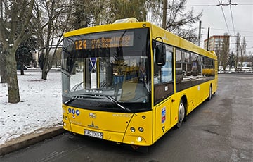 Вадзіцель аўтобуса з Мінска стаў героем беларусаў
