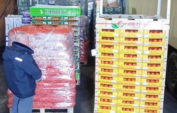 Россия не пропустила в Беларусь груз овощей и фруктов