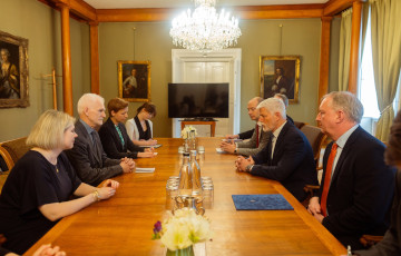 Президент Чехии встретился с Алесем Беляцким