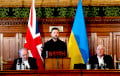 Відэафакт: Зяленскі ў Лондане паказаў, як сочыць за атакамі РФ