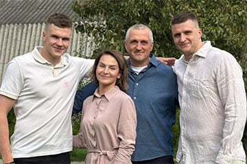 Як у віцебскай сям’і выгадавалі двух гульцоў НХЛ