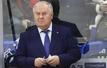 Экс-тренера сборной Беларуси по хоккею лишили латвийского ВНЖ