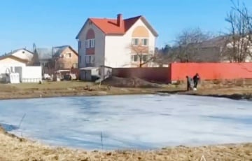 Двое детей провалились под лед в Витебской области