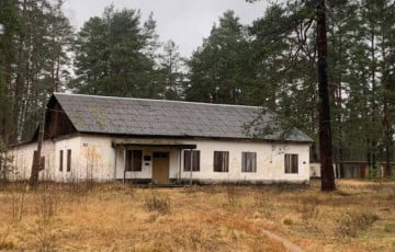 В Крупках продают с аукциона целый военный городок