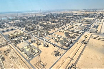 Bloomberg: Катар перезапускает крупнейший в мире завод СПГ в Рас-Лаффане