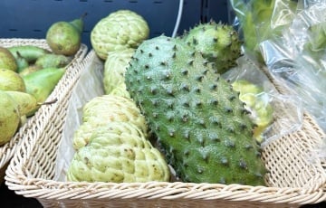 В Беларусь завезли редкие тропические фрукты