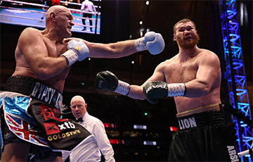 Тайсан Ф'юры эфектна перамог расіяніна Махмудава