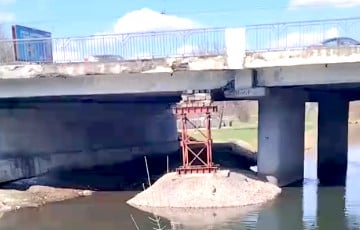 Адзін з мастоў Мінска шакаваў мінакоў сваім станам