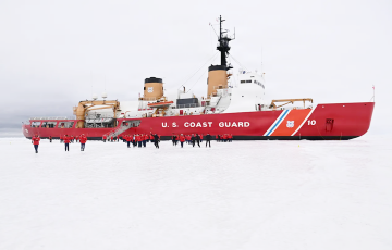 Fox News: США отправляют ледоколы на Аляску