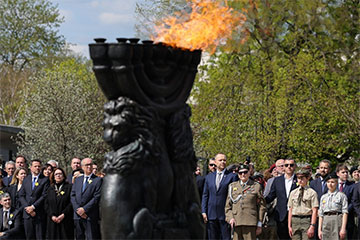 83 года назад началось восстание в Варшавском гетто