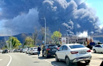 После повторного удара ВСУ в Туапсе начался «нефтяной дождь»