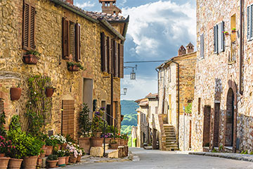 У Італіі прадаюць дамы за 1€