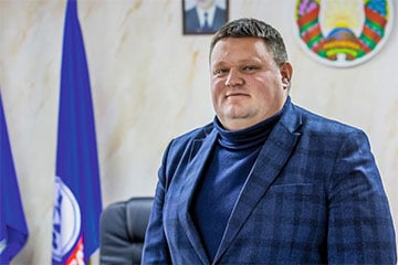 В возрасте 28 лет скоропостижно скончался директор Рогачевского МКК-сервиса