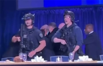 З'явіліся новыя кадры эвакуацыі Трампа і панікі на вячэры ў Белым доме