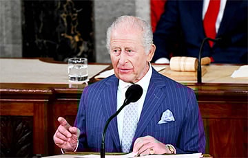Карл III в Конгрессе США призвал бок о бок стать на защиту Украины