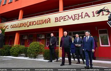 Лукашенко боится быть схваченным и вывезенным из страны?