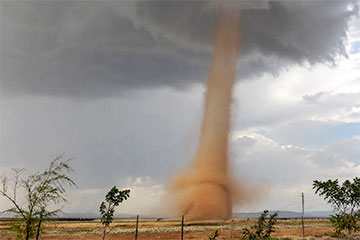 Пад Брэстам заўважылі рэдкую метэаралагічную з'яву