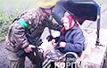 «Бабушка, садись!»: робот ВСУ эвакуировал 77-летнюю женщину