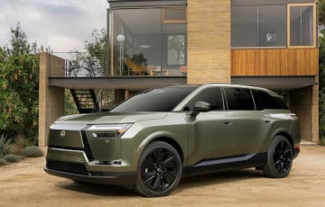Прадстаўлены найбуйнейшы і найдаражэйшы электрамабіль ад Toyota