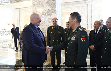 В Китае казнят министра, который прилетал к Лукашенко