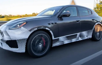 Найтаннейшы кросовер Maserati ўпершыню паказалі ў новым выглядзе