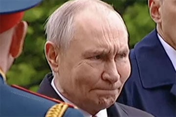 У Сеці высмеялі выраз твара Пуціна на парадзе ў Маскве