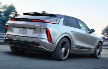 Cadillac перехватывает клиентов Tesla и BMW