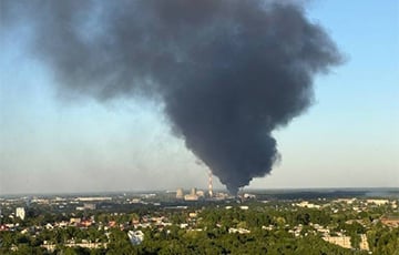 Возле ТЭЦ в российском Ульяновске загорелись нефтепродукты