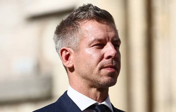 Петер Мадзяр распачаў свой візіт у Польшчу ля помніка Яну Паўлу II у Кракаве