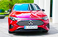 Самый дешевый седан Mercedes показали вживую