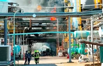 У Венгрыі на НПЗ адбыўся магутны выбух