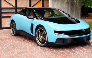 Ferrari запустила первый электромобиль