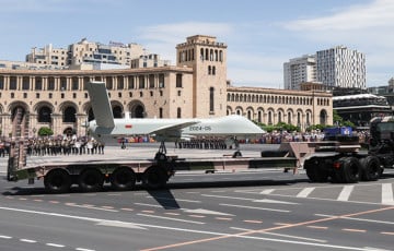 Армения продемонстрировала западное вооружение на военном параде