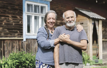 Беларус прайшоў пехатой больш за 150 краін і вярнуўся ў родную вёску