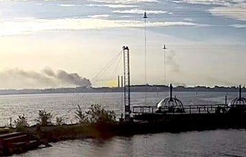 Беспілотнікі атаквалі Санкт-Пецярбург і Кранштадт: гараць порт і завод