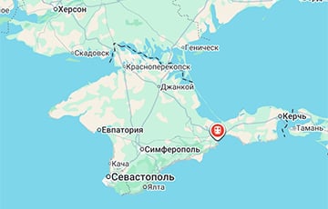 Дроны атаковали Крым: пылают нефтебазы в Феодосии и Ленино